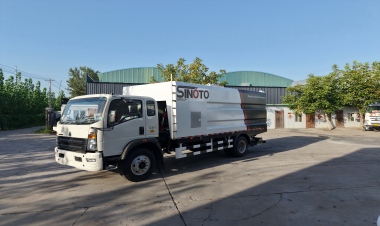 case7.1 dustless suction sweeper truck